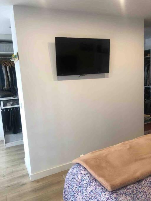 Apartamento A 100Metros De La Playa De San Lorenzo Gijón Exterior foto