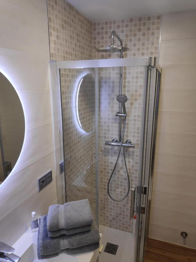 Apartamento A 100Metros De La Playa De San Lorenzo Gijón Exterior foto
